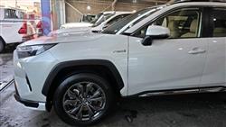 تۆیۆتا ڕاڤ 4